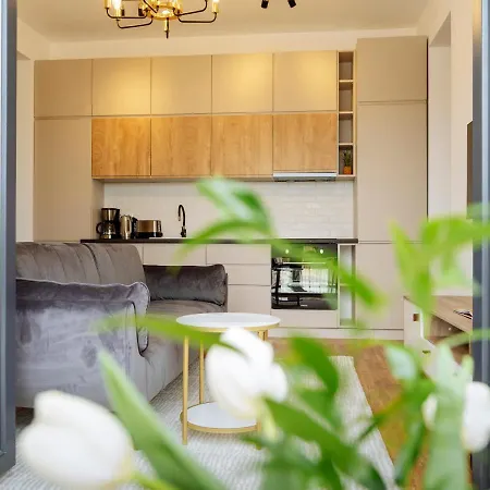 Sunny 2Br Flat - Top Location - Amazing Balcony Bucharest Exterior photo