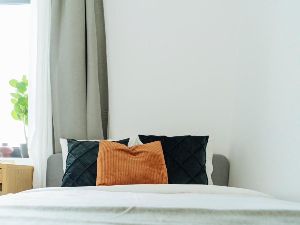 Sunny 2br Flat - Location - Amazing Balcony 布加勒斯特