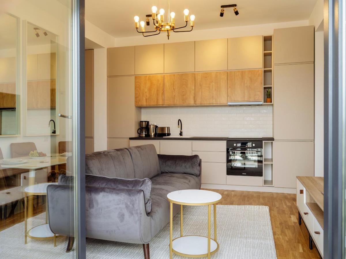 Apartment Sunny 2br Flat - Location - Amazing Balcony *