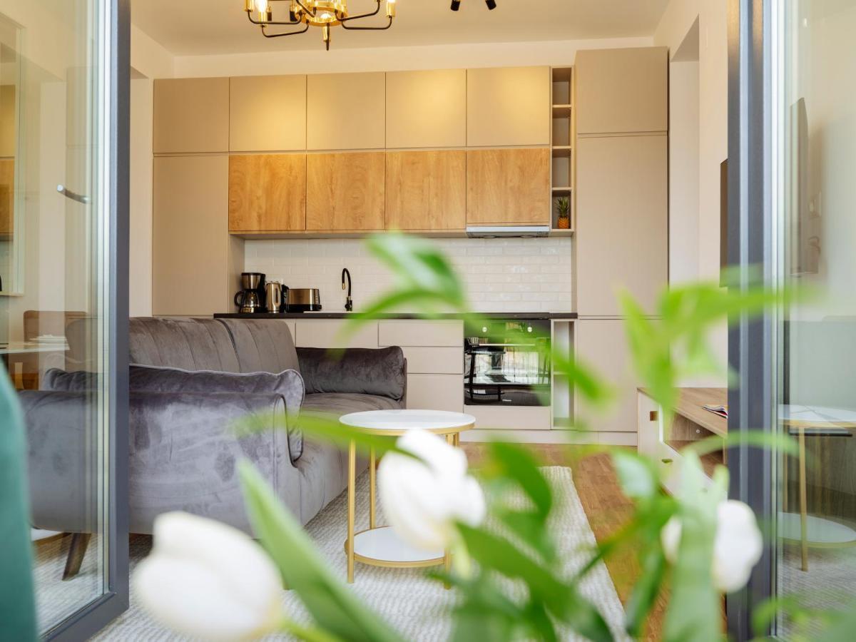 Sunny 2br Flat - Location - Amazing Balcony Apartment Bucharest