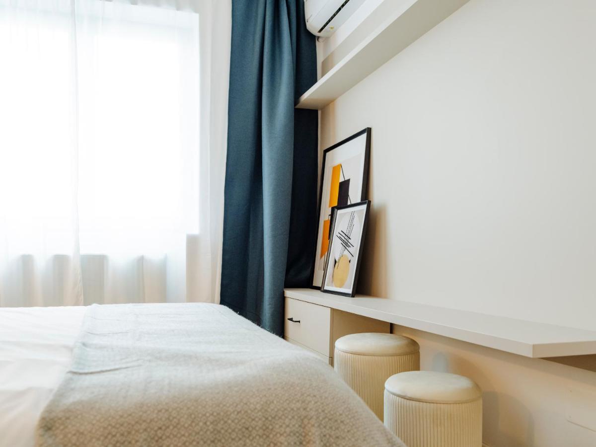Sunny 2br Flat - Location - Amazing Balcony Apartment *