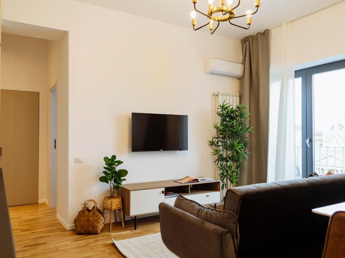 Sunny 2br Flat - Location - Amazing Balcony