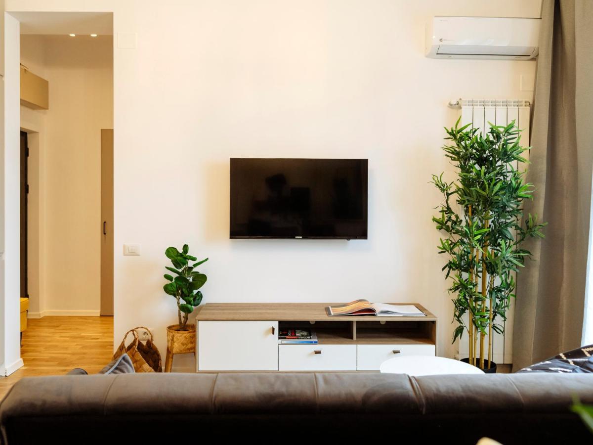 Sunny 2br Flat - Location - Amazing Balcony * Bucharest